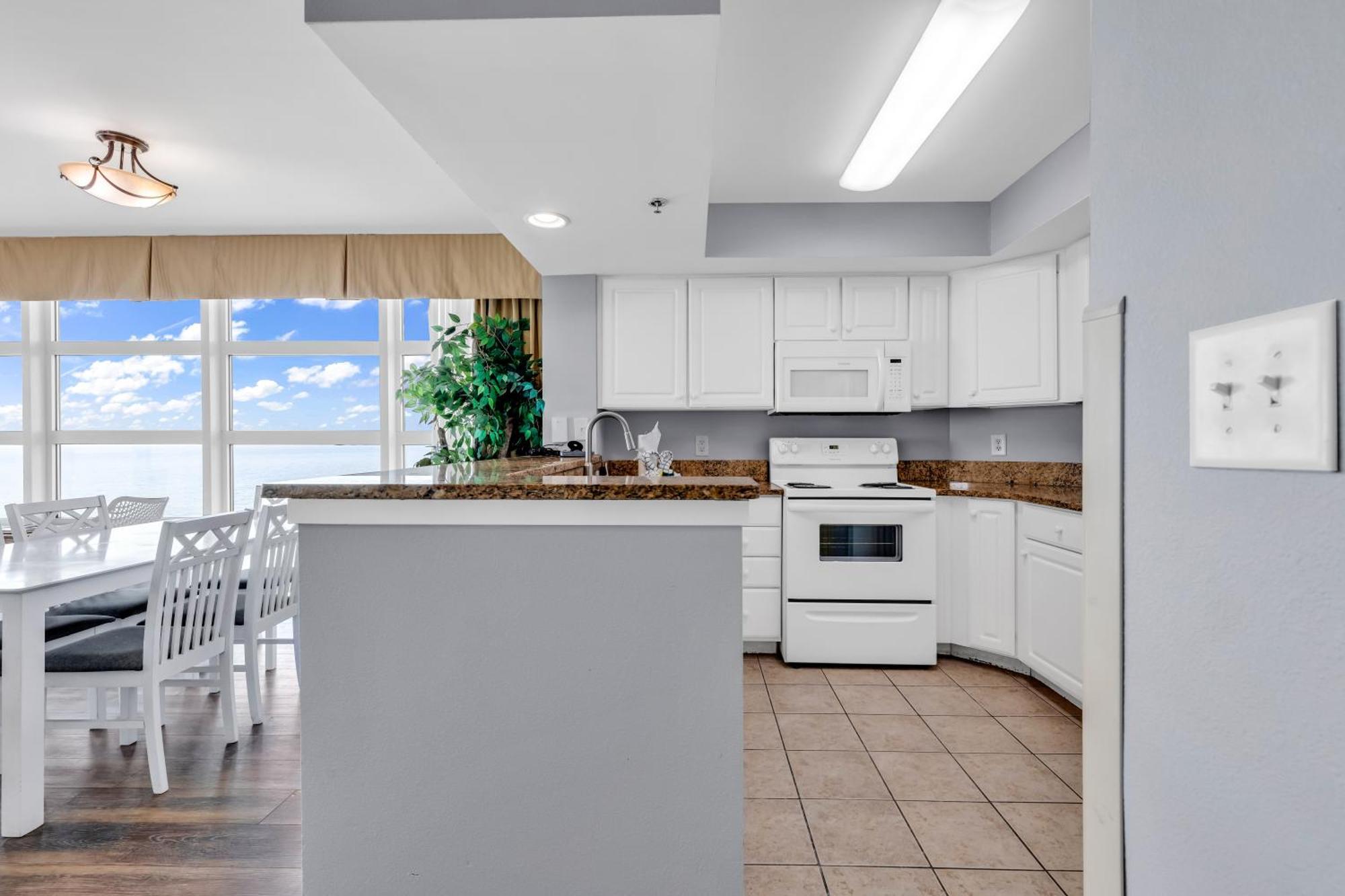 Stunning Condo With Wall-To-Wall Windows Overlooking Ocean Myrtle Beach Eksteriør billede